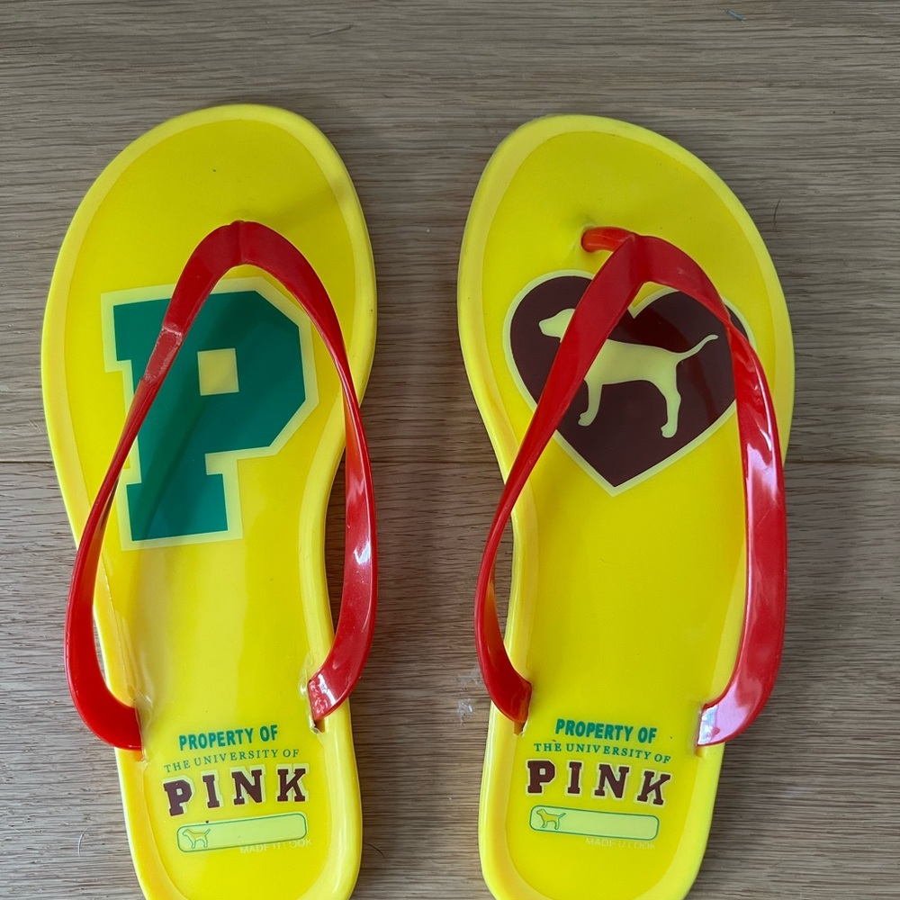 FREE 🆓 with Any Two Purchases - PINK Victoria's Secret Woman Flip Flops size 5